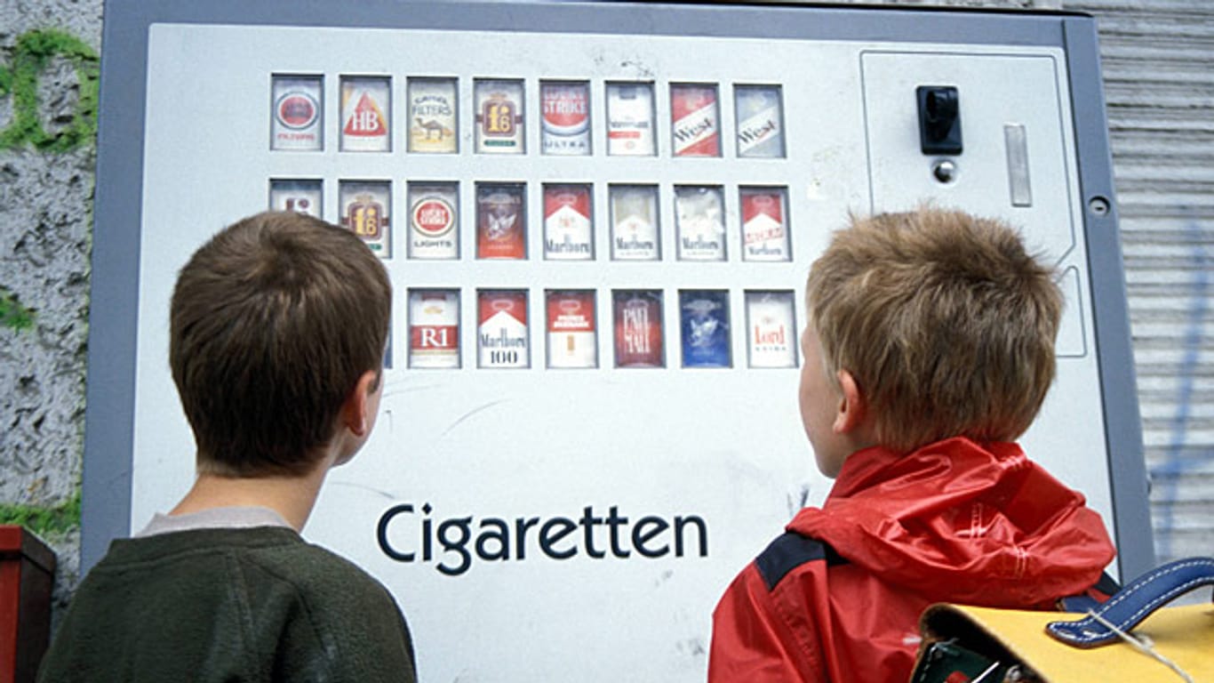 Es ist für Kids schwieriger geworden, an Zigaretten ranzukommen.