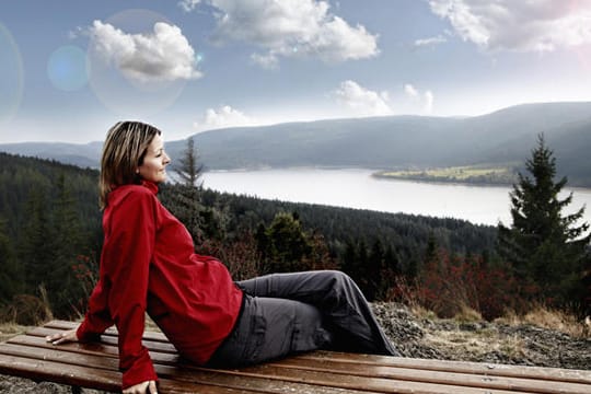 Schluchseer Jägersteig: Ausblick vom Bildstein auf den Schluchsee im Schwarzwald.