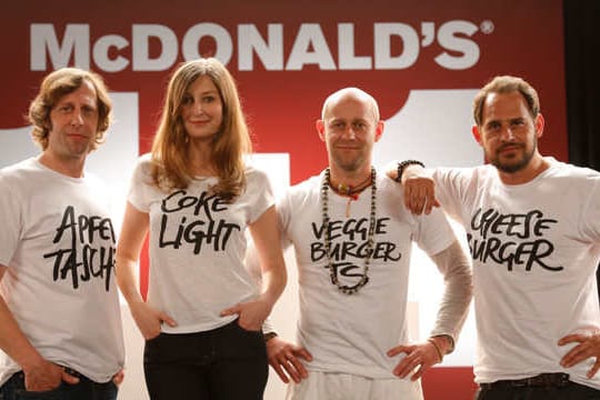 Prominentes Fast-Food: Oliver Korritke, Alexandra Maria Lara, JürgenVogel und Moritz Bleibtreu.