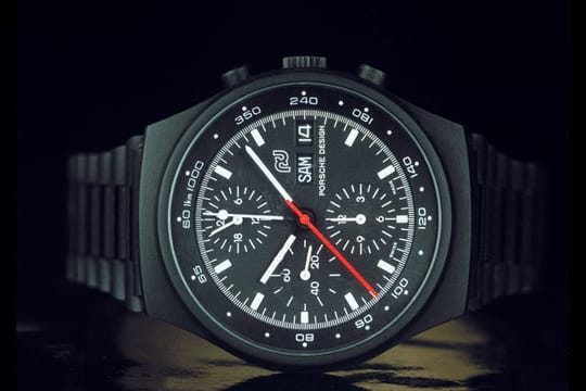 Die erste schwarze Uhr der Welt: der Chronograph I von Porsche Design.