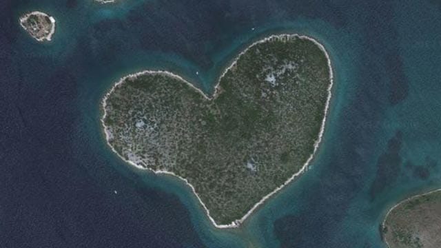 Etwas für Romantiker: Kroatiens herzförmige Insel Galesnjak.