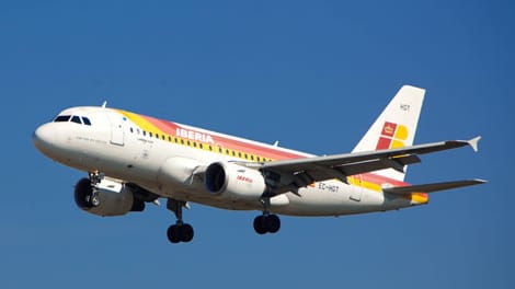 Drei Prozent gab's auch bei Iberia, somit belegt die Fluggesellschaft, die viele Langstreckenflüge abdeckt, ebenfalls Platz sieben - mit einem durchschnittlichen Ausgleichsanspruch von 462 Euro.