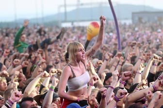 150.000 Fans feierten bei den beiden Openair-Festivals "Rock am Ring" und "Rock im Park" ausgelassen.