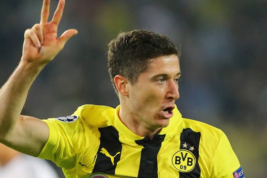 Robert Lewandowski kann sich über eine saftige Gehaltsaufbesserung freuen.