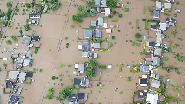 Um in Zukunft besser für Hochwasser gerüstet zu sein, sind nun auch drastische Maßnahmen im Gespräch Um in Zukunft besser für Hochwasser gerüstet zu sein, sind nun auch drastische Maßnahmen im Gespräch
