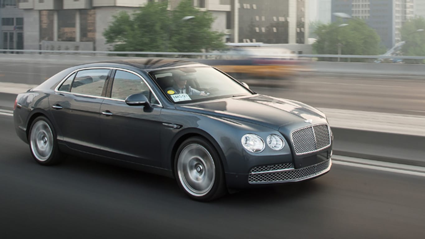 Der Bentley Flying Spur besitzt 625 PS.