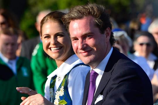 Madeleine und Chris (hier kurz vor ihrer Hochzeit) flittern auf den Seychellen.