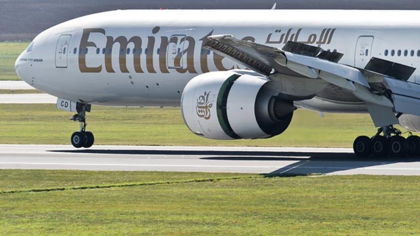 Die Passagiere haben gewählt: Emirates ist "Beste Fluglinie der Welt 2013".