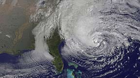 Das Satellitenbild der NASA zeigt den Hurrikan "Sandy" vor der Ostküste der USA Das Satellitenbild der NASA zeigt den Hurrikan "Sandy" vor der Ostküste der USA