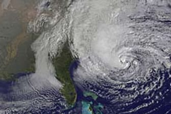 Das Satellitenbild der NASA zeigt den Hurrikan "Sandy" vor der Ostküste der USA
