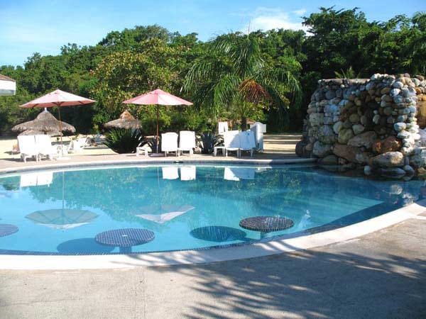 Hotel Resort Couples Sans Souci in Ocho Rios, Jamaika: Experimentierfreudige Liebespaare können hier zwanglos erste Nudisten-Erfahrungen sammeln.