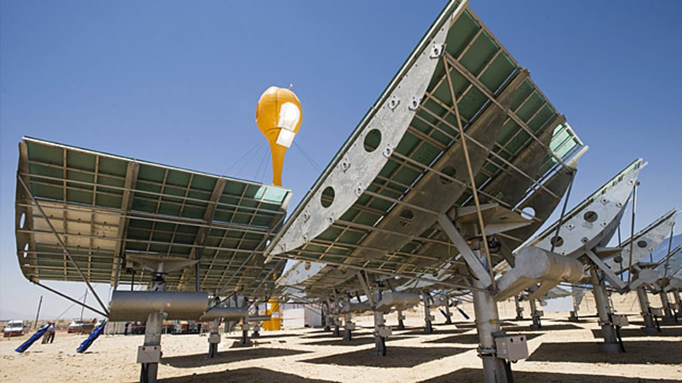 Dieses Foto zeigt Solarstromproduktion in der Wüste Negev