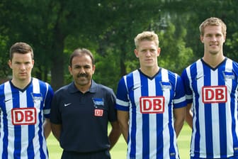 Hertha BSC Neuzugänge Alexander Baumjohann, Trainer Jos Luhukay, Johannes van den Bergh und Sebastian Langkamp.