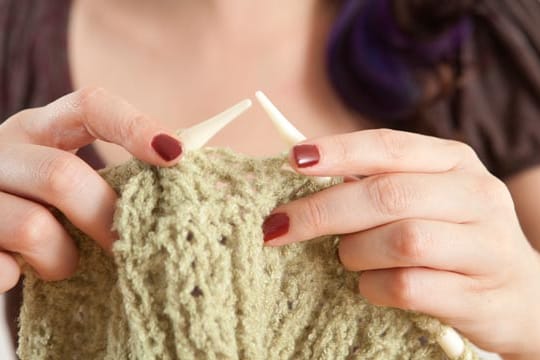 Das Material Ihrer Stricknadeln hängt von persönlichen Vorlieben ab