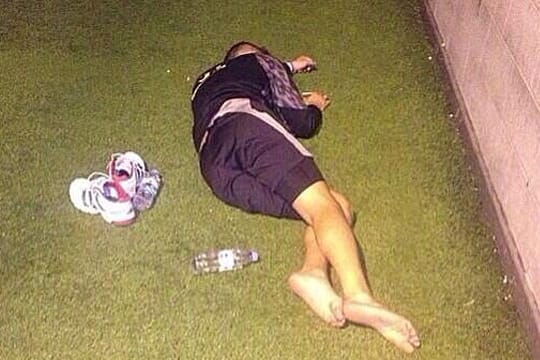 Samed Yesil verschläft das Training beim FC Liverpool.