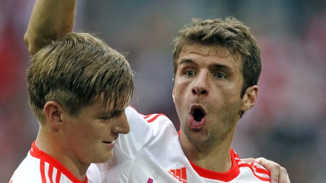 Eine besondere Rolle im Zentrum kommt auf Toni Kroos (links) und Thomas Müller zu. Eine besondere Rolle im Zentrum kommt auf Toni Kroos (links) und Thomas Müller zu.