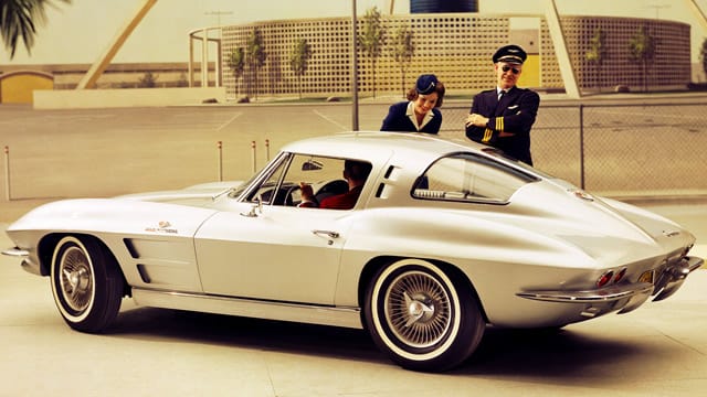 Chevrolet Corvette C2 Sting Ray: Kantig und aggressiv