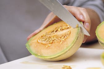 Abnehmen: Melonen helfen durch ihren hohen Wassergehalt beim Abnehmen.