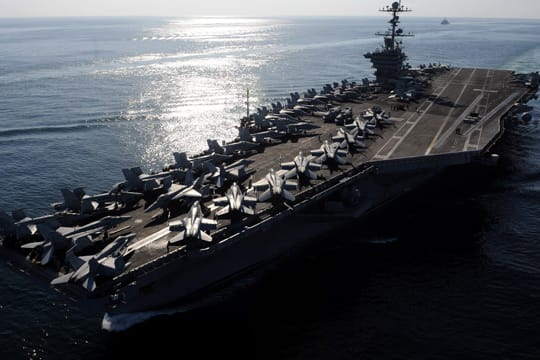 Schicken die US-Amerikaner einen Flugzeugträger Richtung Syrien?