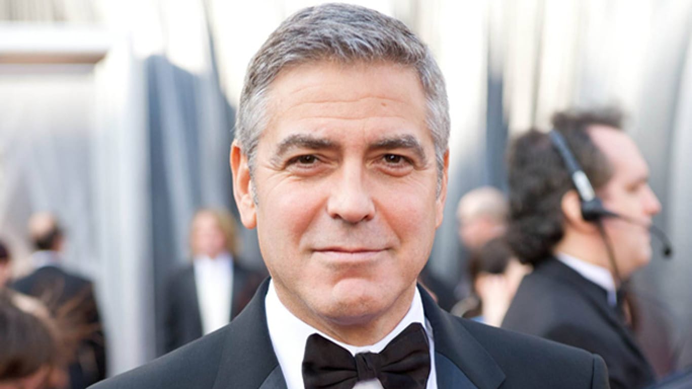 Auch George Clooney steh zu seinen grauen Haaren.