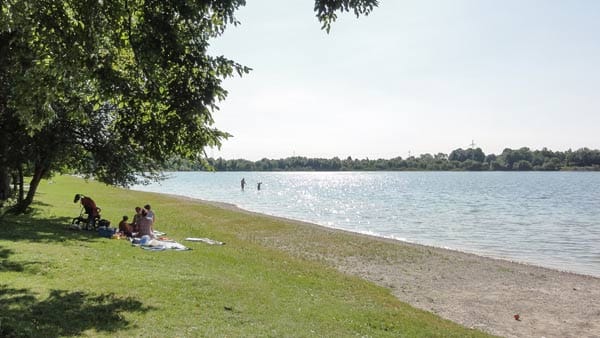 Auch bei München am Lußsee sind die Badefreuden ungetrübt.