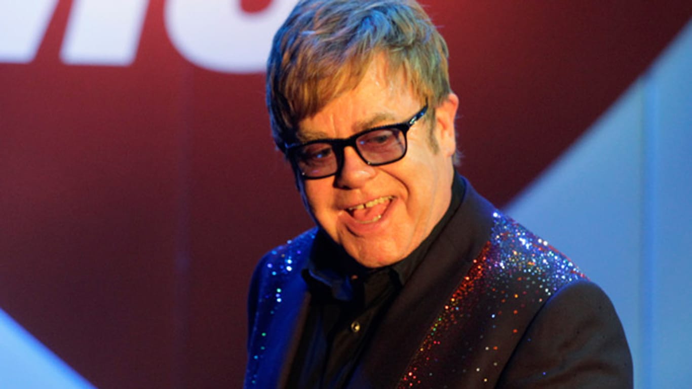 Elton John erhält als Erster den "Brits Icon Award".