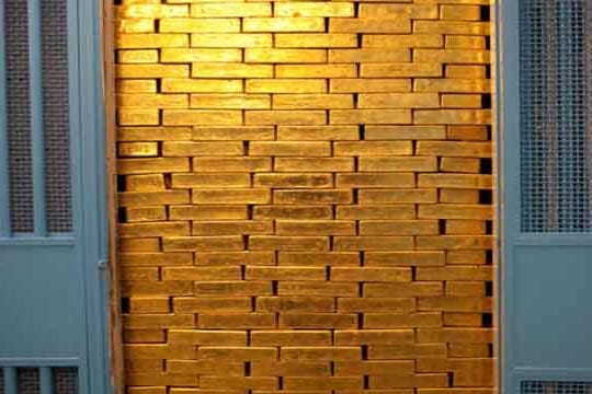 Die US-Notenbank Fed verwahrt auch große Bestände an deutschem Gold - vielleicht