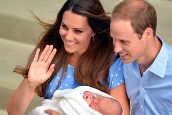 Kate und Williams Baby heißt George Alexander Louis.
