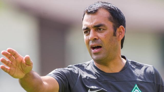 Werder Bremen und Coach Robin Dutt suchen noch Verstärkungen auf dem Transfermarkt. Werder Bremen und Coach Robin Dutt suchen noch Verstärkungen auf dem Transfermarkt.