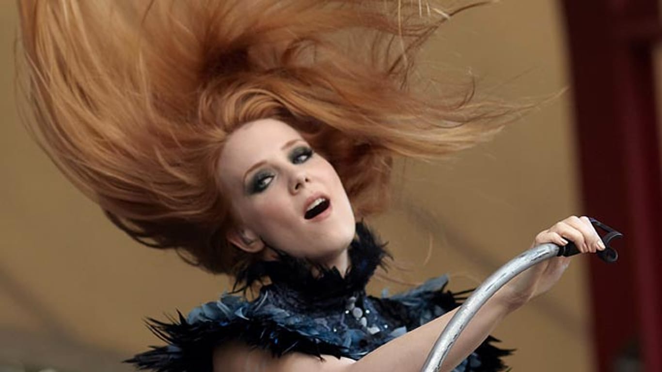 Schüttel dein Haar: Simone Simons von der Band Epica.