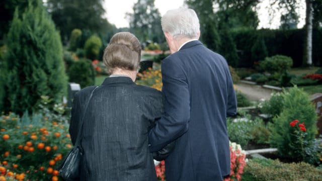 Aus Trauer zu einem geliebten Menschen fehlen häufig die Worte