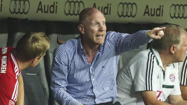 Matthias Sammer warnt die Stars des FC Bayern vor einer zu laschen Einstellung. Matthias Sammer warnt die Stars des FC Bayern vor einer zu laschen Einstellung.