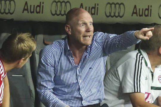 Matthias Sammer warnt die Stars des FC Bayern vor einer zu laschen Einstellung.
