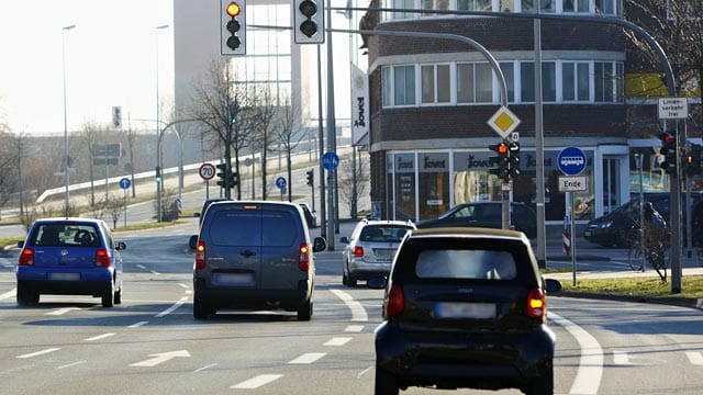 Eine rote Ampel zu umfahren ist nicht immer verboten