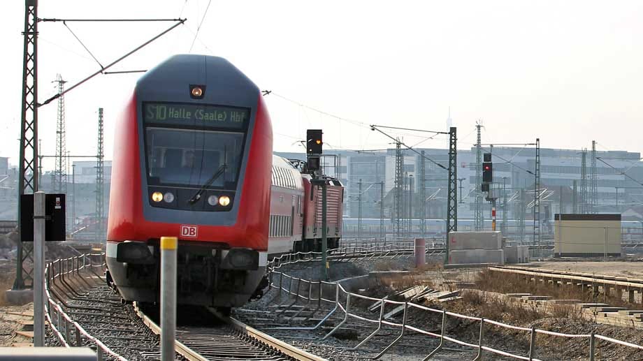 S-Bahn nach Leipzig: Junge kommt in Zug zur Welt