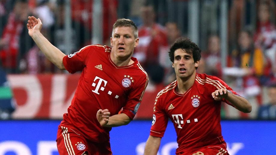 Bastian Schweinsteiger (li.) und Javi Martinez bildeten im vergangenen Jahr unter Jupp Heynckes die Doppelsechs.