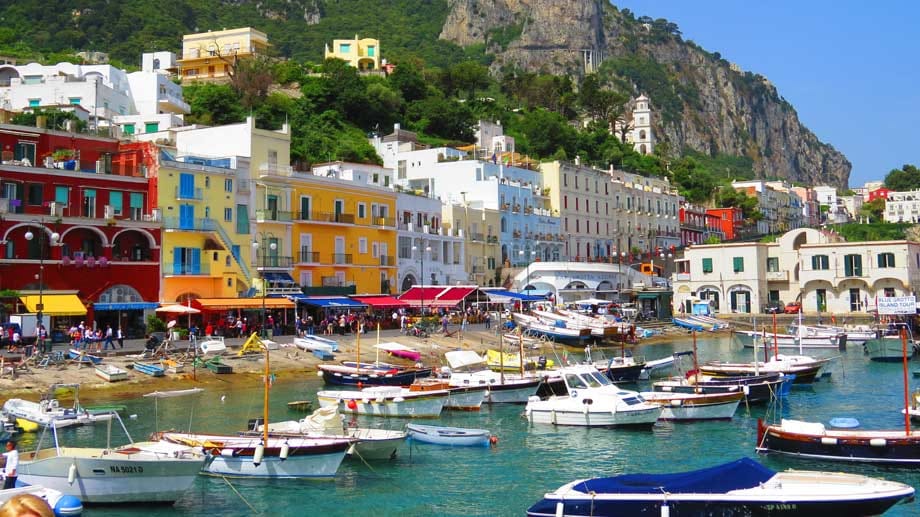 Capri (Italien) ist auf dem siebten Platz zu finden.