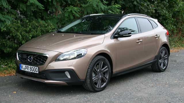 Volvo V40 Cross Country: Schwedischer Golf für alle Fälle