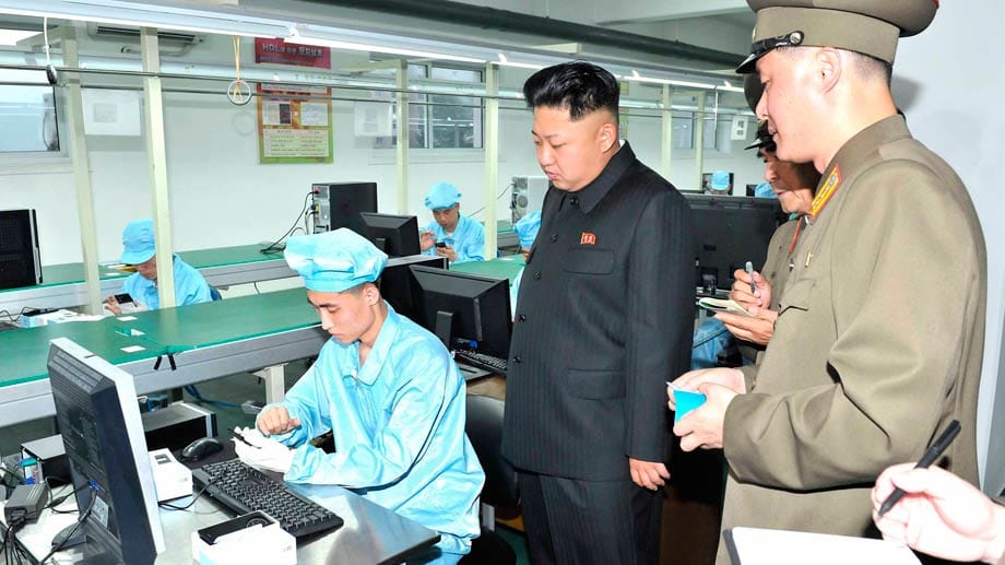 Kim Jong Un besucht die "Fabrik des 11. Mai".