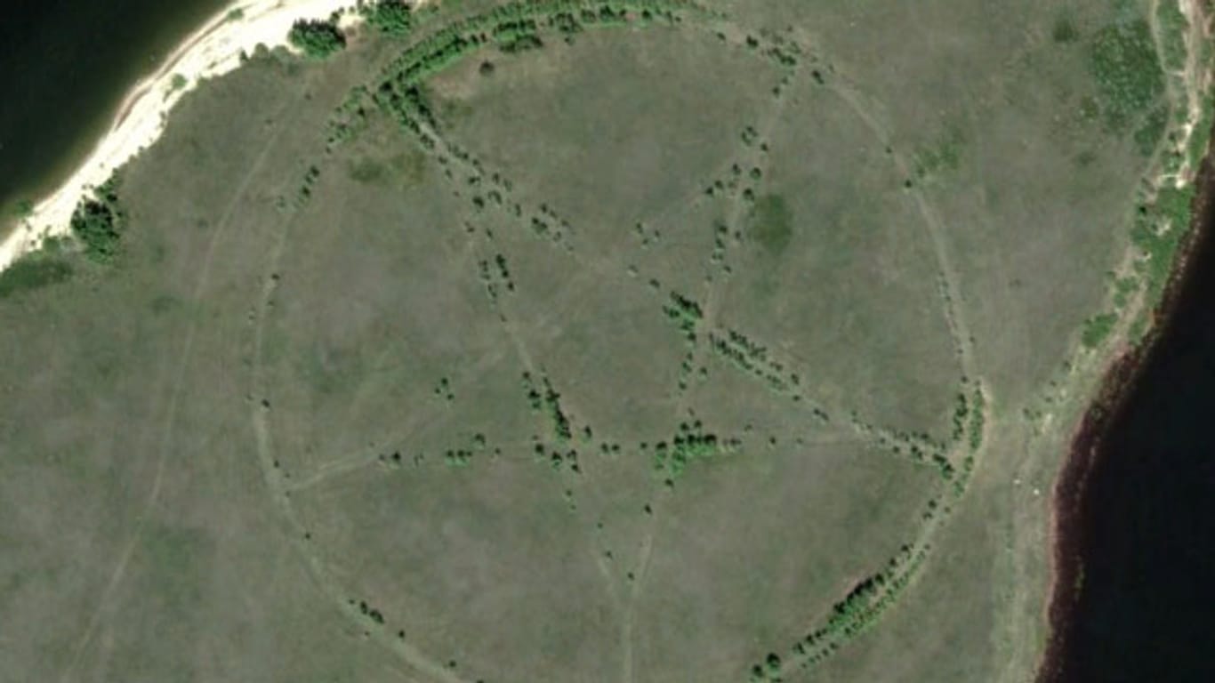 "Pentagram" südwestlich der Stadt Lisakovsk in Kasachstan