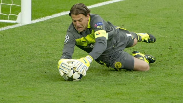 Roman Weidenfeller erweist sich seit Jahren als großer Rückhalt von Borussia Dortmund. Roman Weidenfeller erweist sich seit Jahren als großer Rückhalt von Borussia Dortmund.