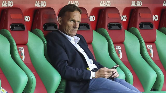 BVB-Boss Hans-Joachim Watzke ärgert sich.