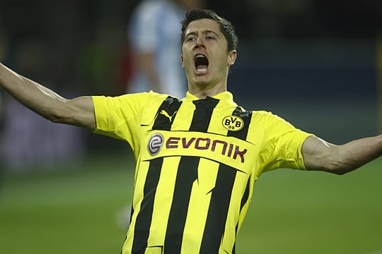 Für seine vielen Tore wird Robert Lewandowski vom BVB jetzt deutlich besser entlohnt.