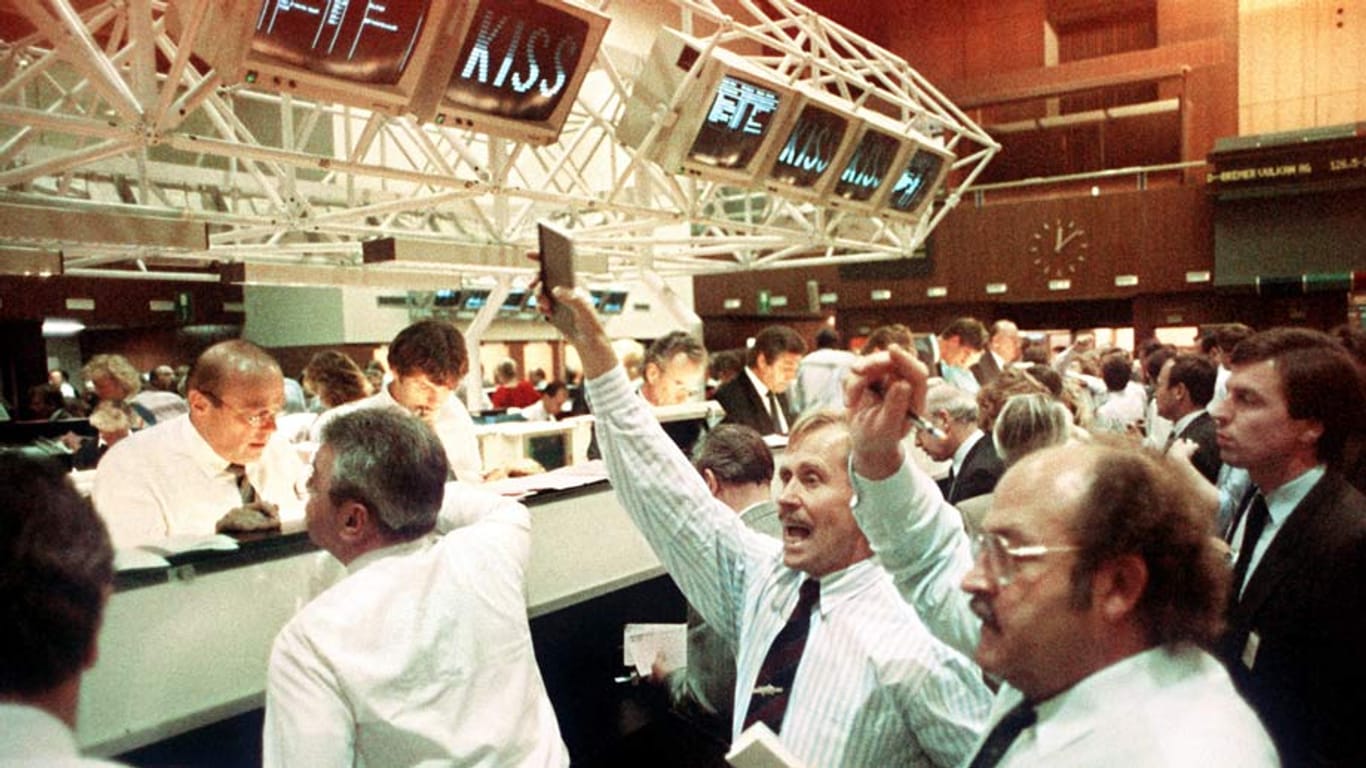 Am 19. Oktober 1987 erlebte die Wall Street ihren bislang schwärzesten Tag. Der Börsencrash vor 25 Jahren ist als "Schwarzer Montag" in die Finanzgeschichte eingegangen.