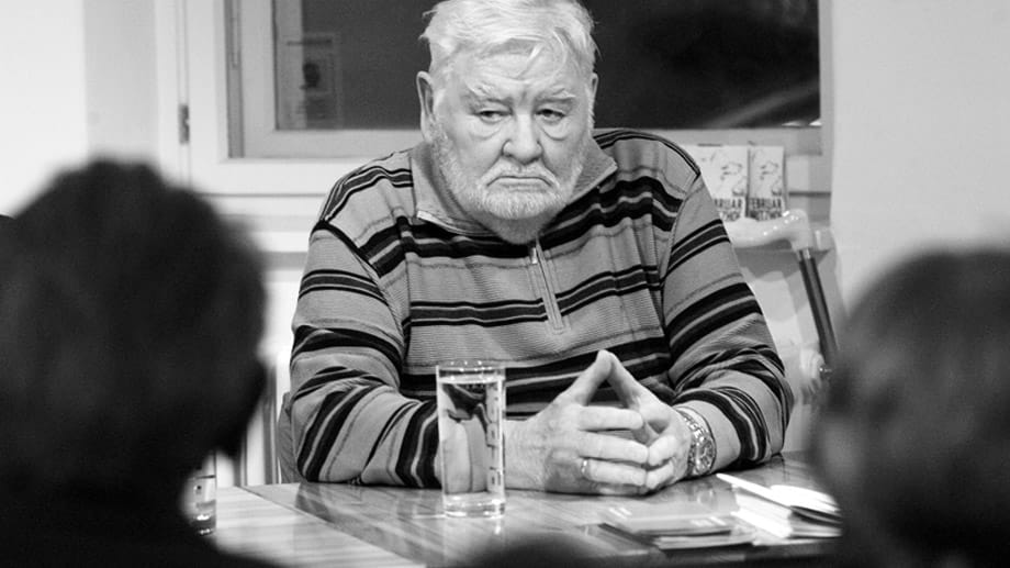 Der Schriftsteller Erik Neutsch ist am 21.08.2013 im Alter von 82 Jahren in seiner Wohnung in Halle gestorben. Der Autor des Romans "Spur der Steine" galt als einer der erfolgreichsten Autoren der DDR.