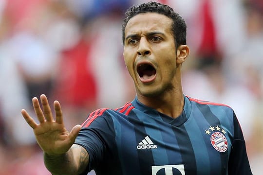 Thiago Alcantara wird den Bayern vermutlich sieben Wochen fehlen.