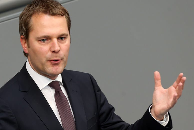 Gesundheitsminister Daniel Bahr unternimmt einen Vorstoß zur Öffnung der privaten Krankenversicherung für alle