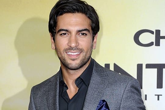 Elyas M'Bareks Sprechrolle im Hollywood-Film "Chroniken der Unterwelt" wurde zu einer unbedeutenden Statistenrolle gekürzt.