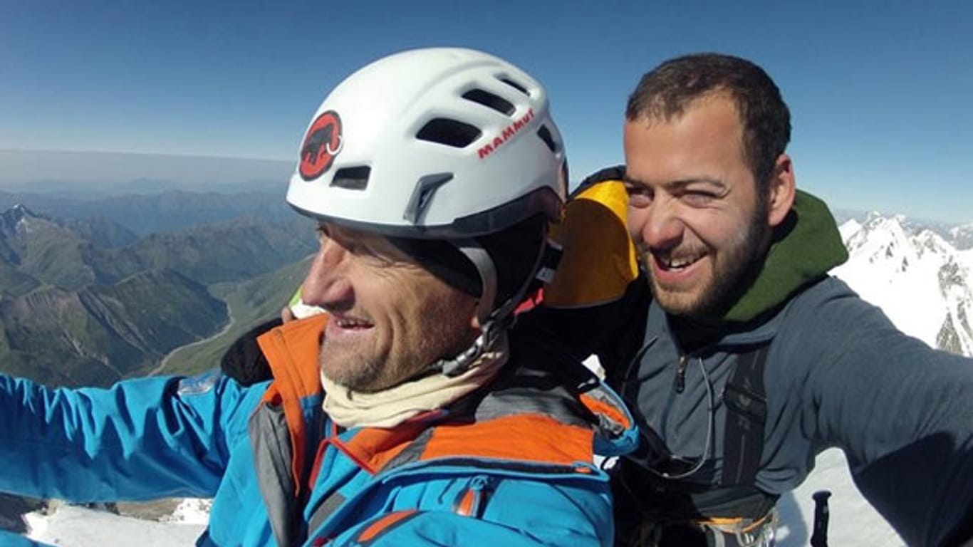 Triple Seven Summits: Christian Stangl auf dem Shkhara.