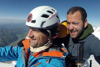 Triple Seven Summits: Christian Stangl auf dem Shkhara.